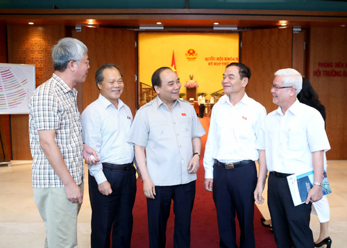 Kiểm soát chặt chẽ chi tiêu công 